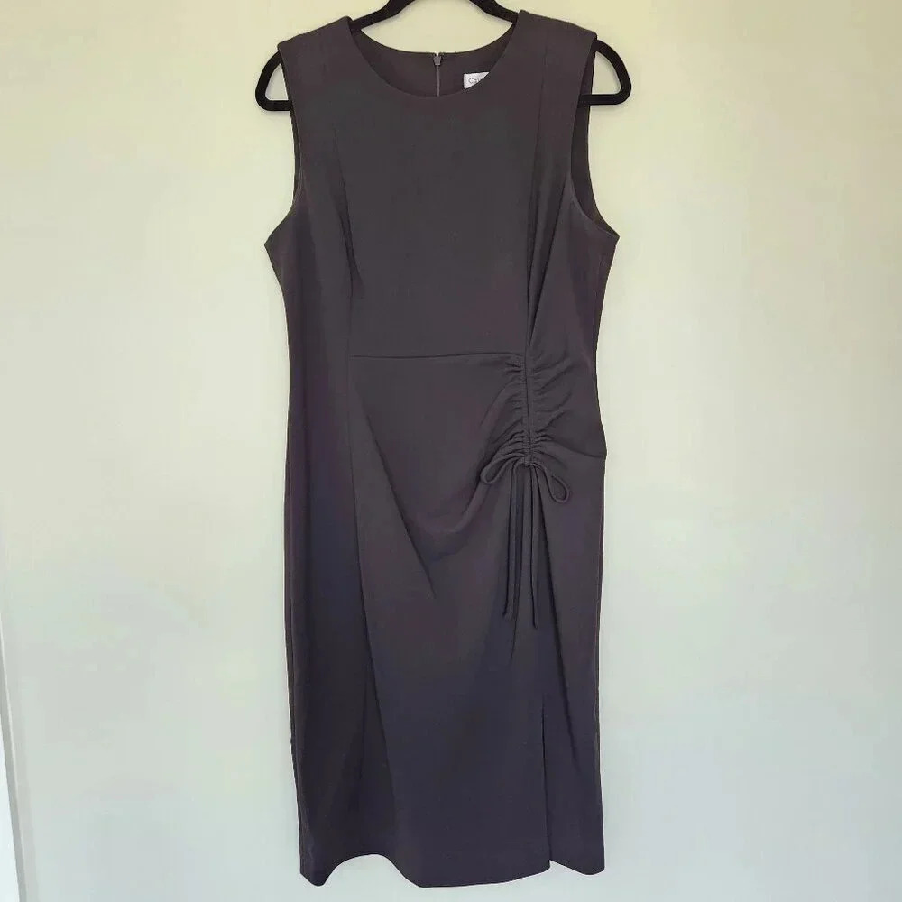 Calvin Klein Sleeveless Black LBD Knee Length Side Ruched Sheath Shift Dress 12 - Picture 1 of 8